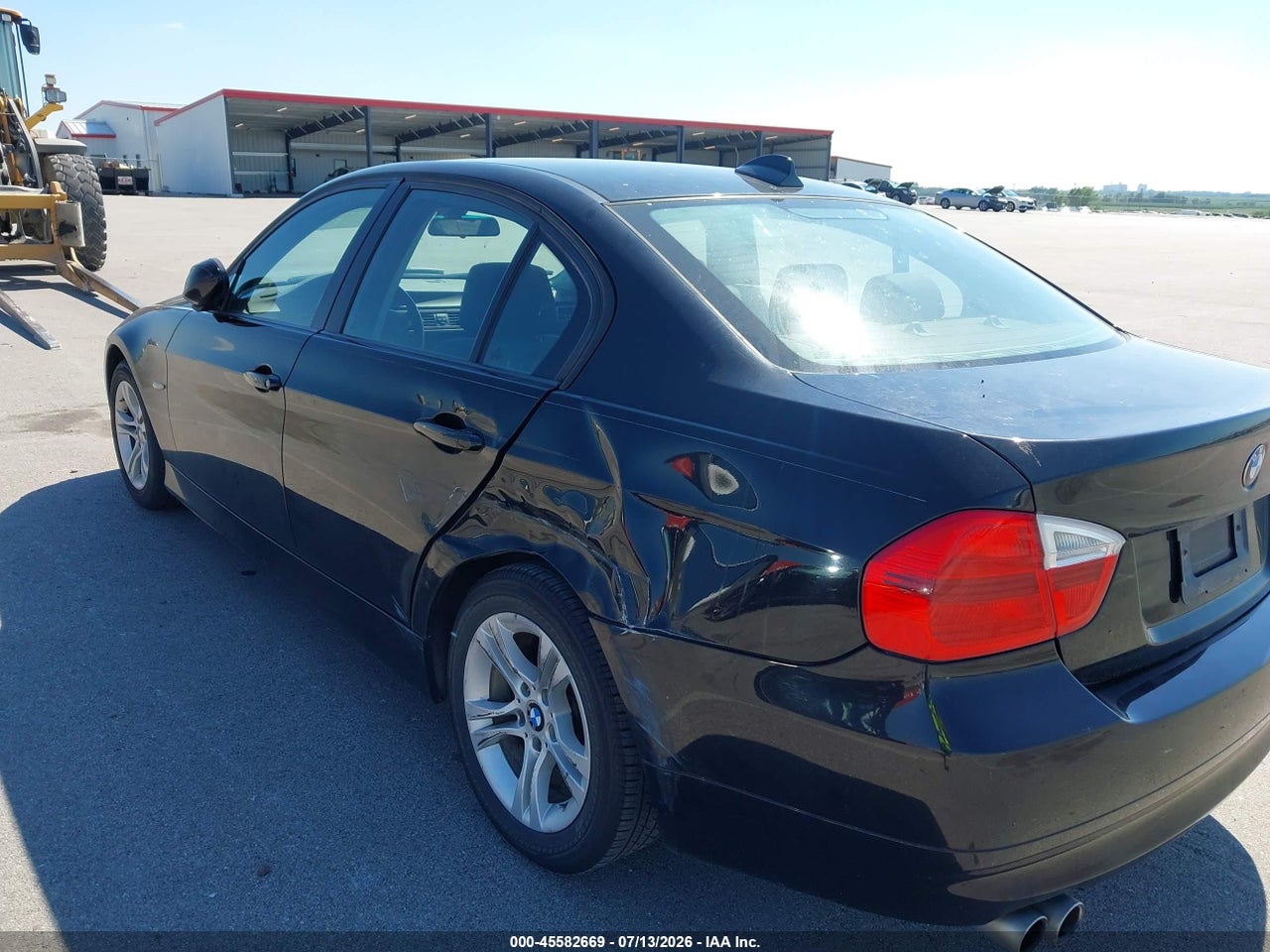 2008 BMW 328XI   · 6/11