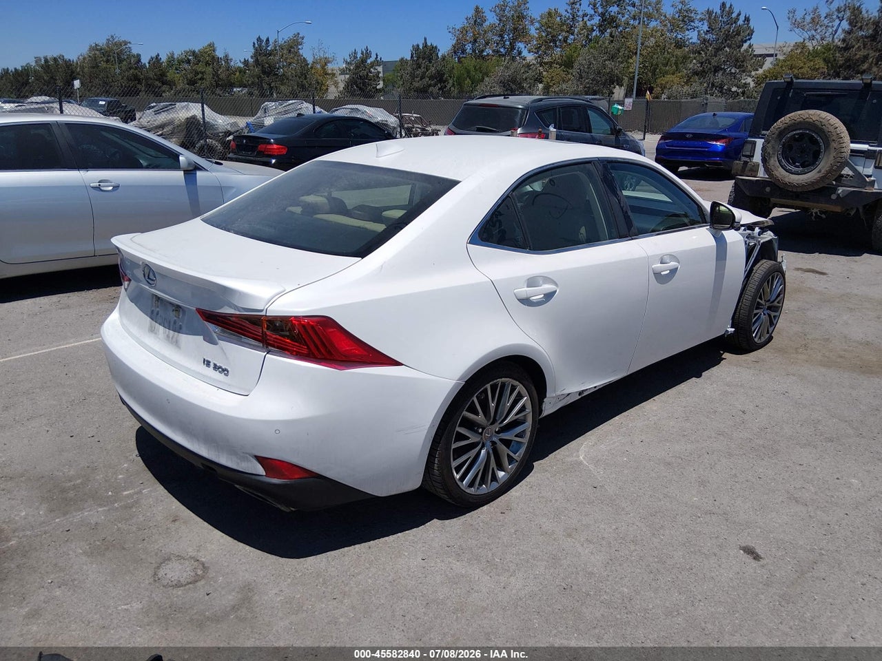 2019 LEXUS IS 300 · 4/11