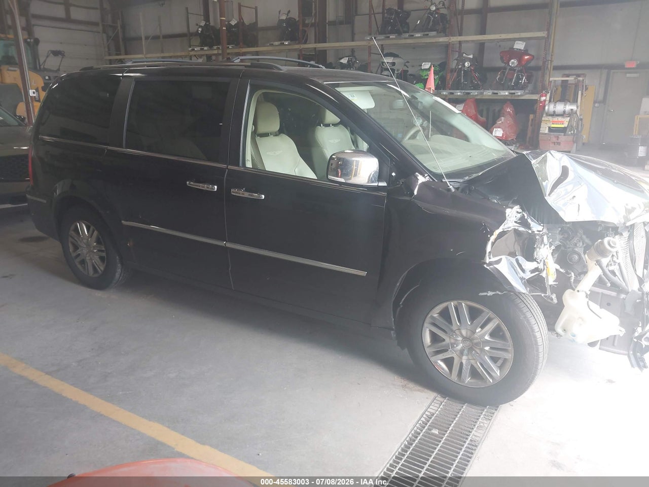 2A4RR7DX0AR****** · 2010 CHRYSLER TOWN &amp; COUNTRY NEW LIMITED