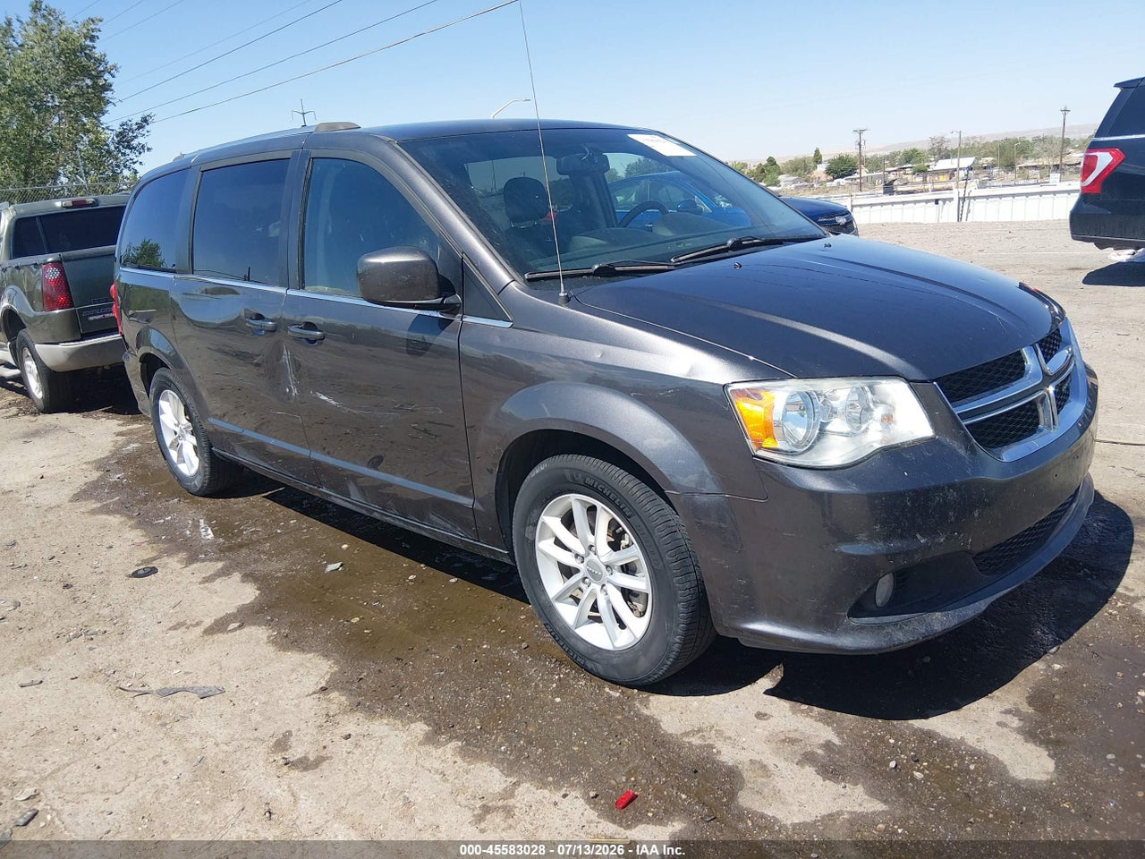 2C4RDGCG0JR****** · 2018 DODGE GRAND CARAVAN SXT