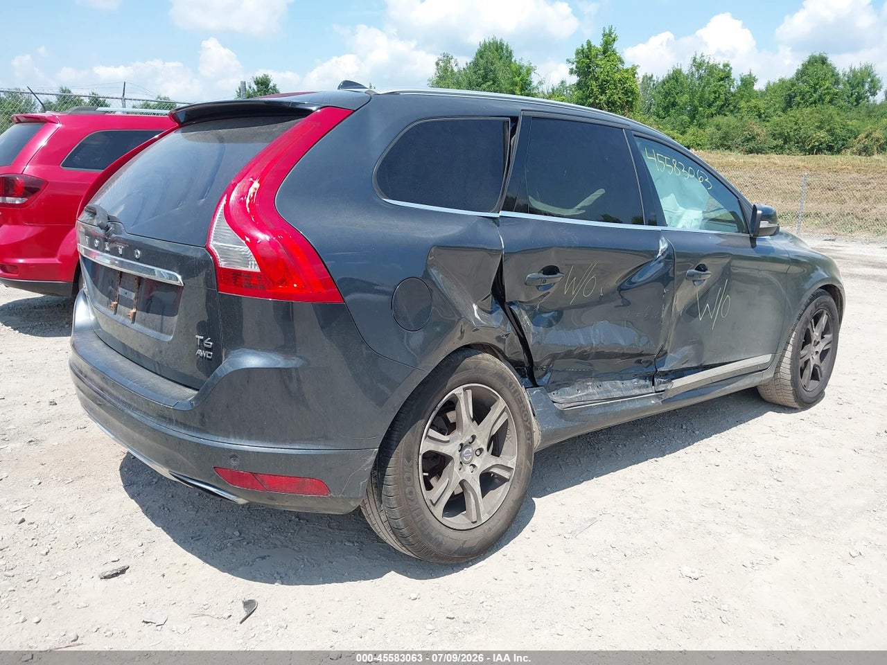 2015 VOLVO XC60 T6 PREMIER PLUS · 4/11