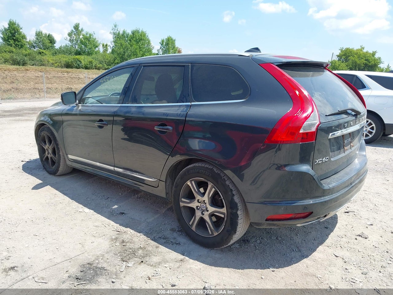 2015 VOLVO XC60 T6 PREMIER PLUS · 3/11