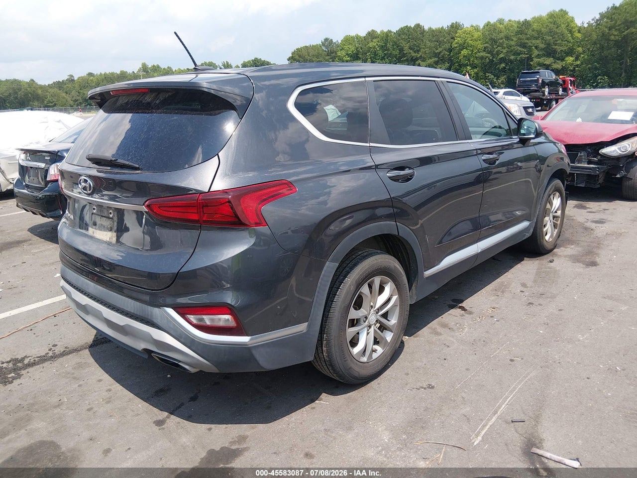2020 HYUNDAI SANTA FE SE · 4/11