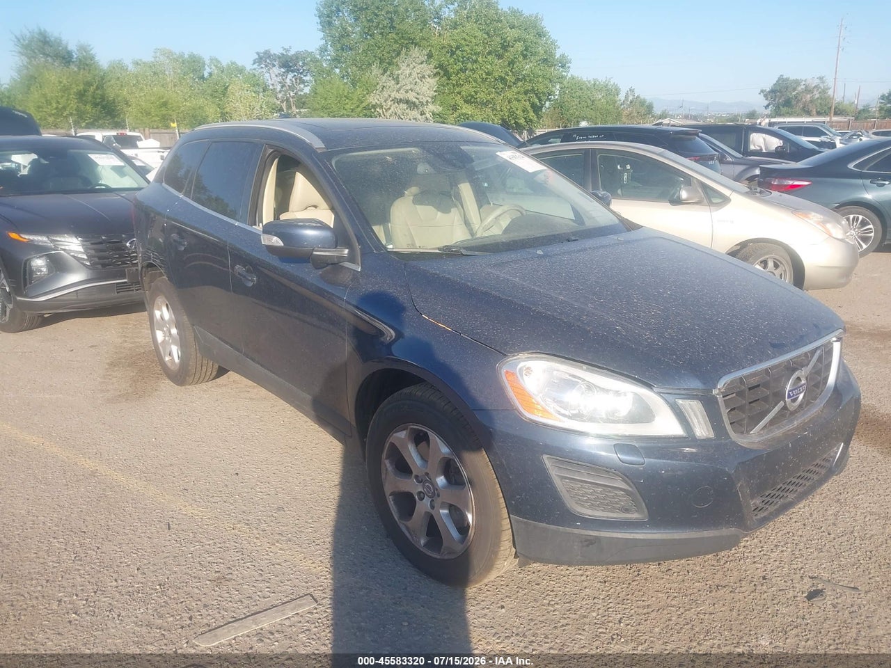 YV4952DL5D2****** · 2013 VOLVO XC60 3.2 PREMIER