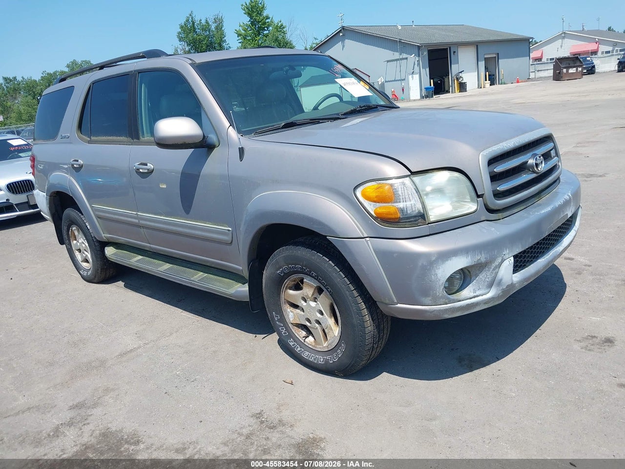 5TDBT48A82S****** · 2002 TOYOTA SEQUOIA LIMITED V8
