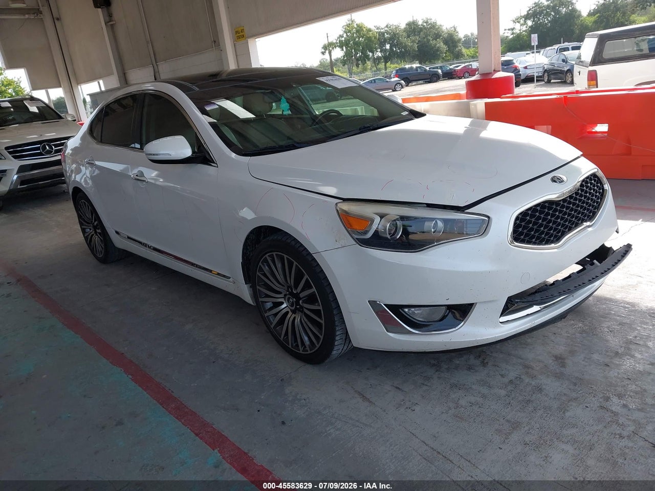 KNALN4D78F5****** · 2015 KIA CADENZA PREMIUM