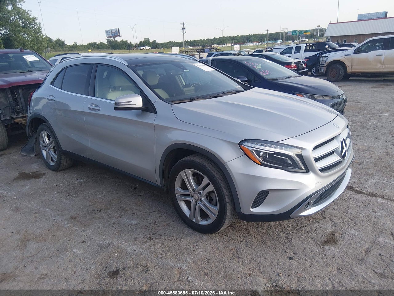 WDCTG4GB8HJ****** · 2017 MERCEDES-BENZ GLA 250 4MATIC