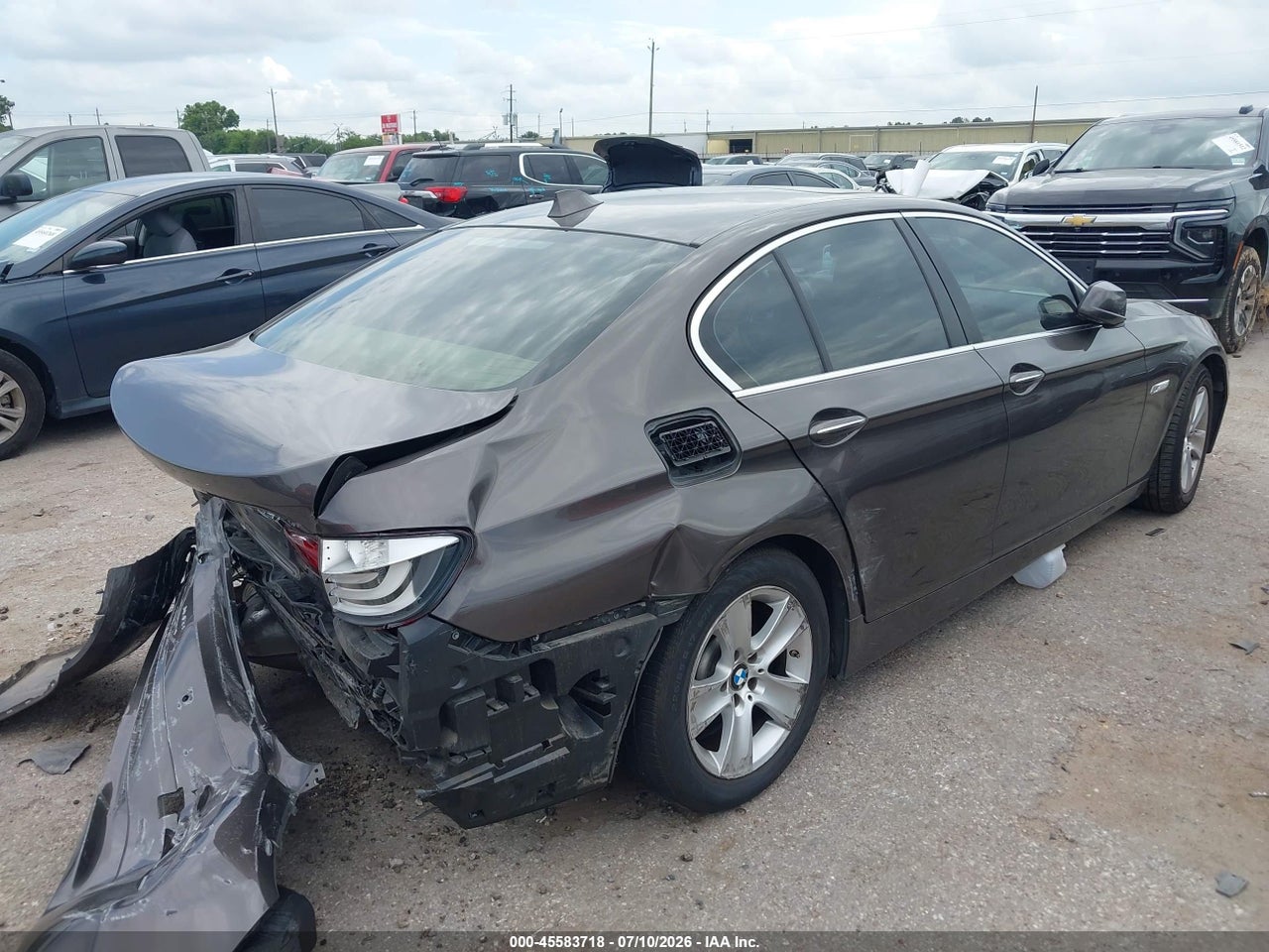2011 BMW 528I · 4/11