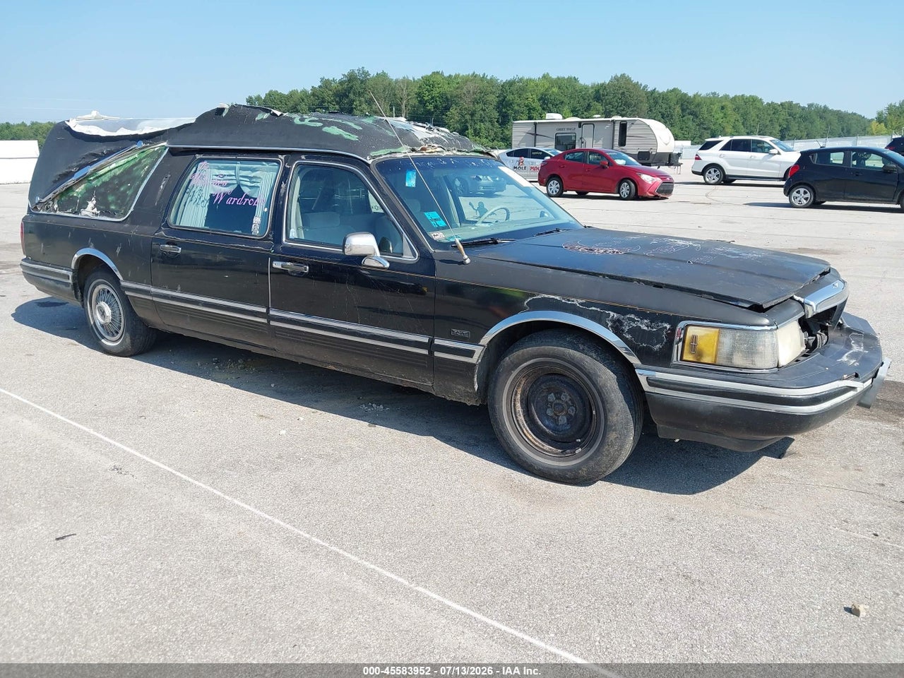 1LNLM81W5NY****** · 1992 LINCOLN TOWN CAR EXECUTIVE