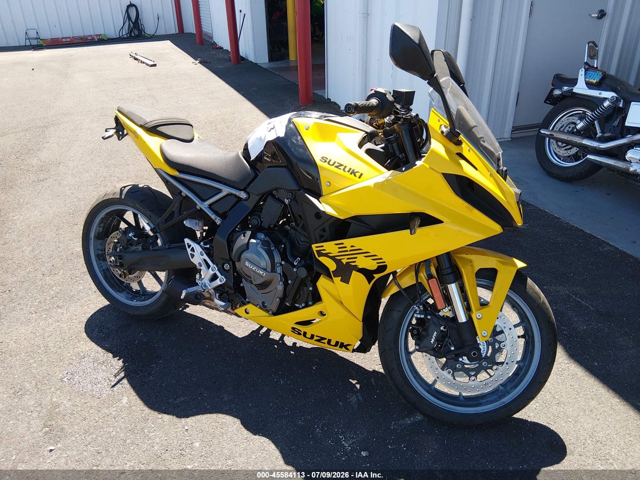 JS1EM13B6S7****** · 2025 SUZUKI GSX800 F