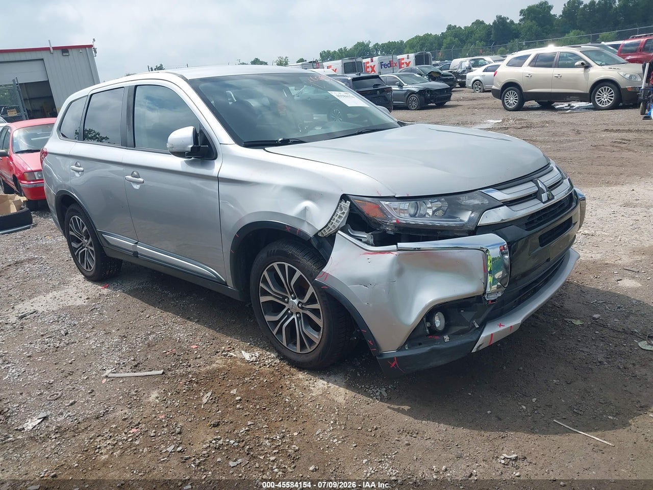 JA4AD3A37JJ****** · 2018 MITSUBISHI OUTLANDER SE