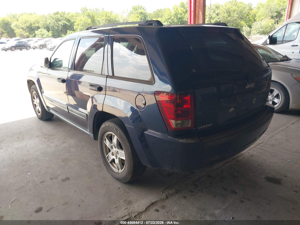 2006 JEEP GRAND CHEROKEE LAREDO · 3/11