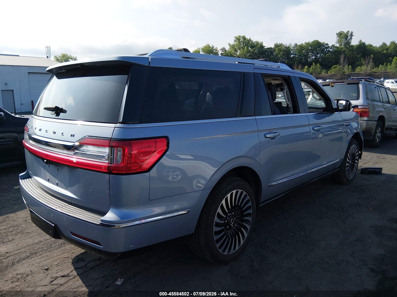 2021 LINCOLN NAVIGATOR BLACK LABEL L · 4/11