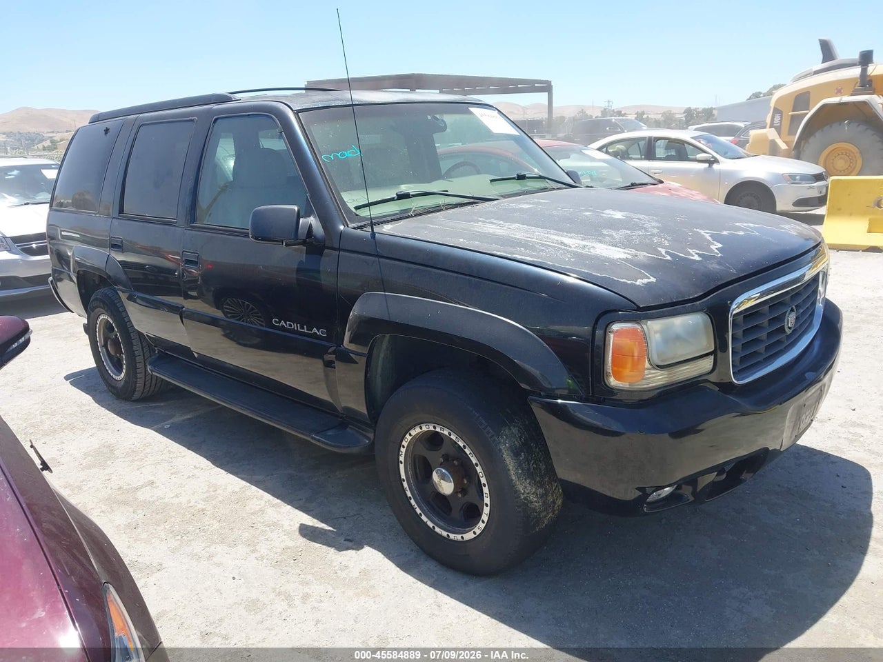 1GYEK63R9YR****** · 2000 CADILLAC ESCALADE STANDARD