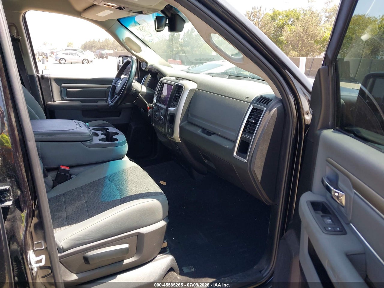 2018 RAM 1500 BIG HORN  4X2 5'7 BOX · 5/11