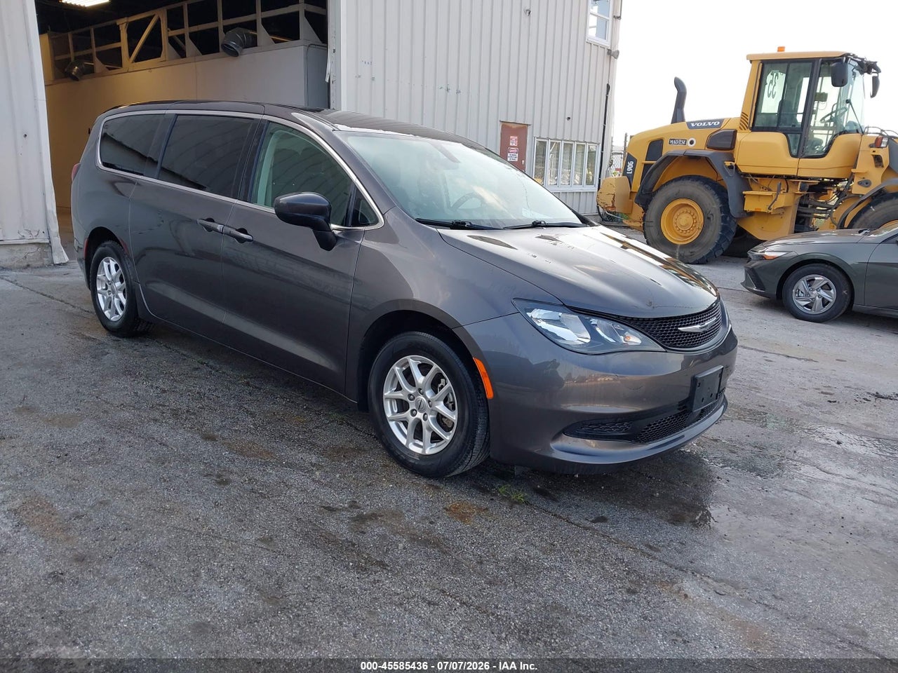 2C4RC1CG1NR****** · 2022 CHRYSLER VOYAGER LX