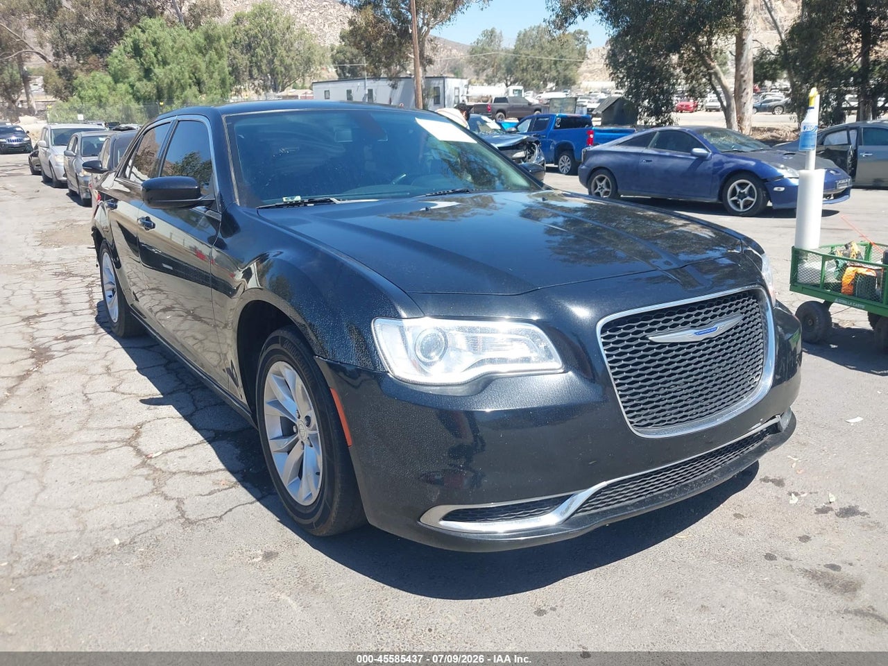 2C3CCAAG2KH****** · 2019 CHRYSLER 300 TOURING