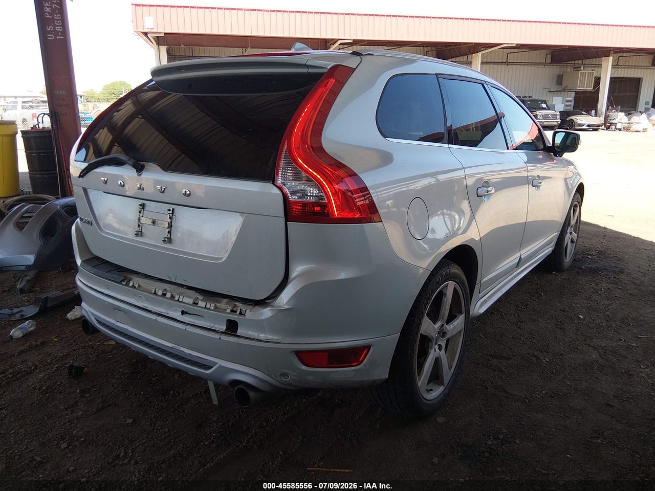 2011 VOLVO XC60 3.2 · 4/11
