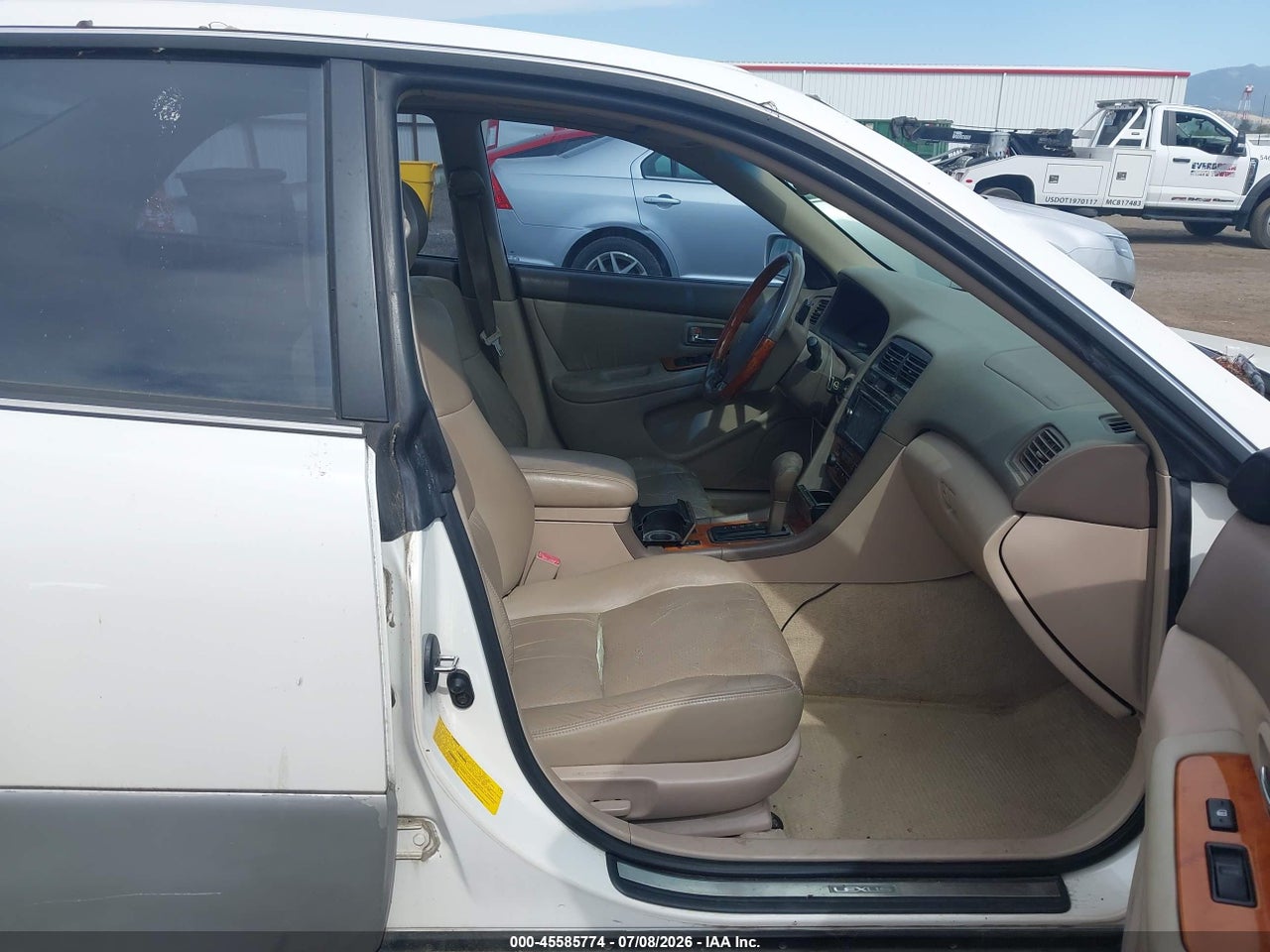 2001 LEXUS ES 300 · 5/11
