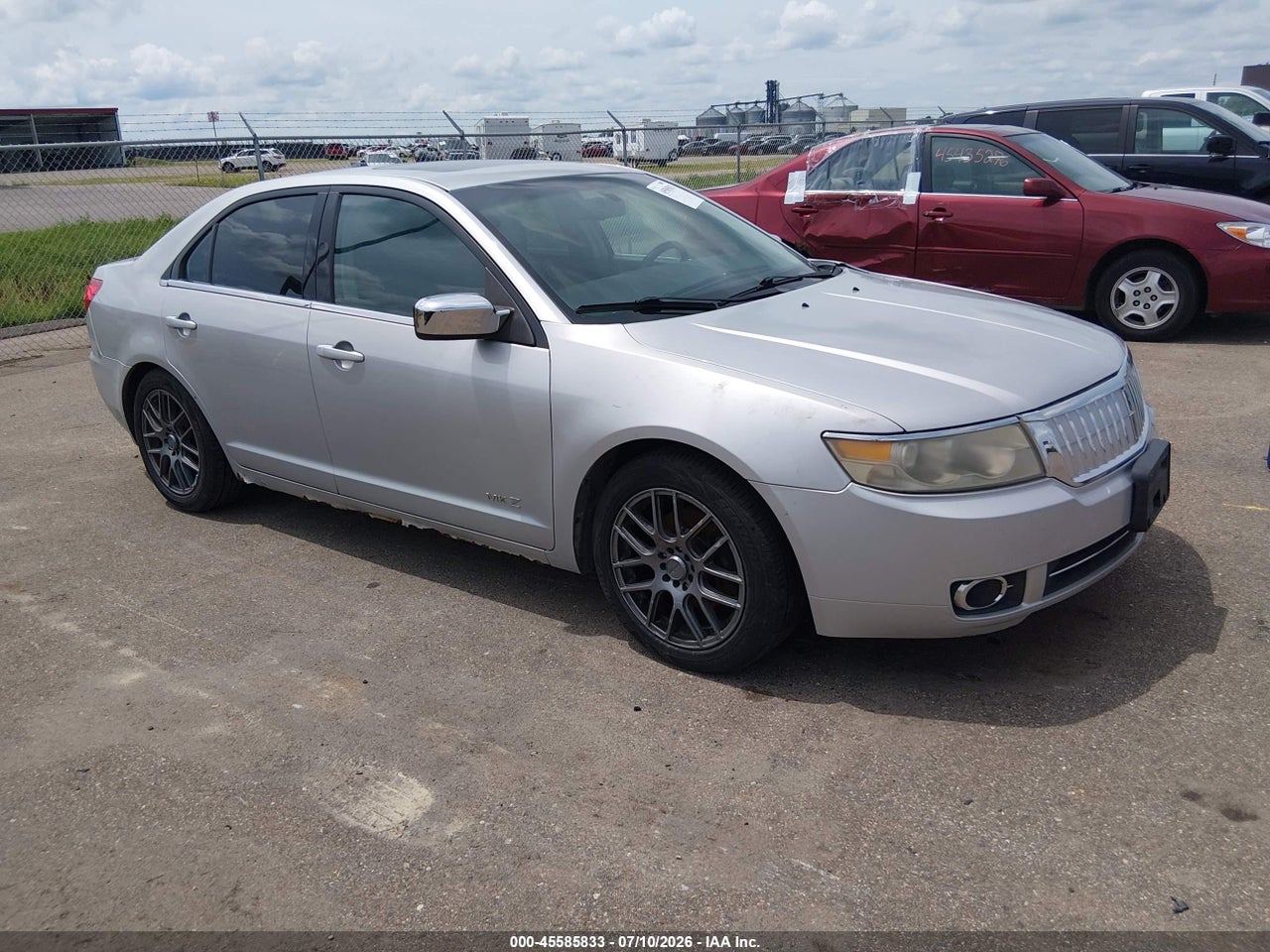 3LNHM26T29R****** · 2009 LINCOLN MKZ