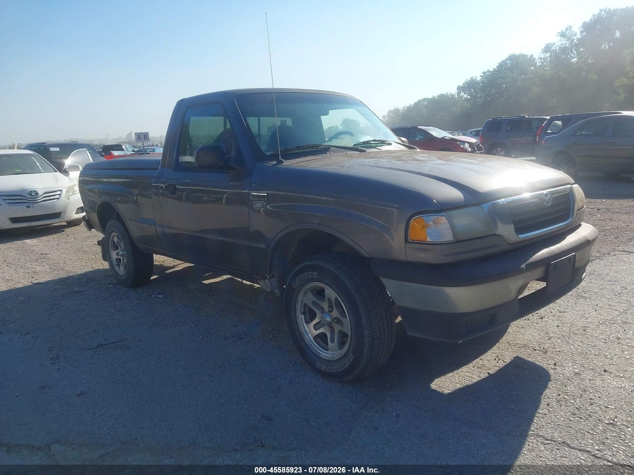 4F4YR12C5YT****** · 2000 MAZDA B2500 SE/SX