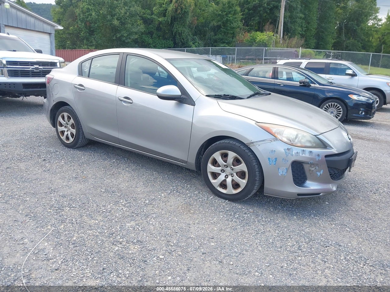 JM1BL1TG0D1****** · 2013 MAZDA MAZDA3 I SV