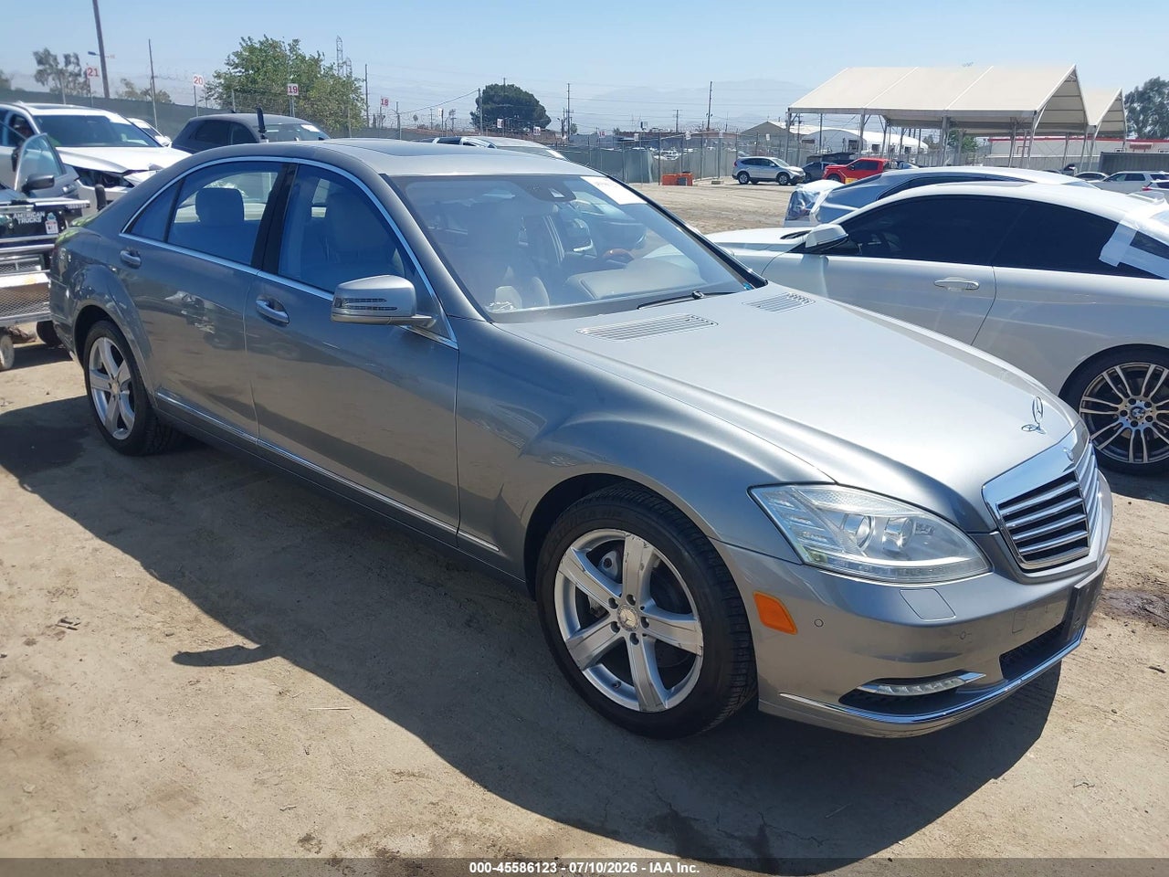 WDDNG7BB3BA****** · 2011 MERCEDES-BENZ S 550
