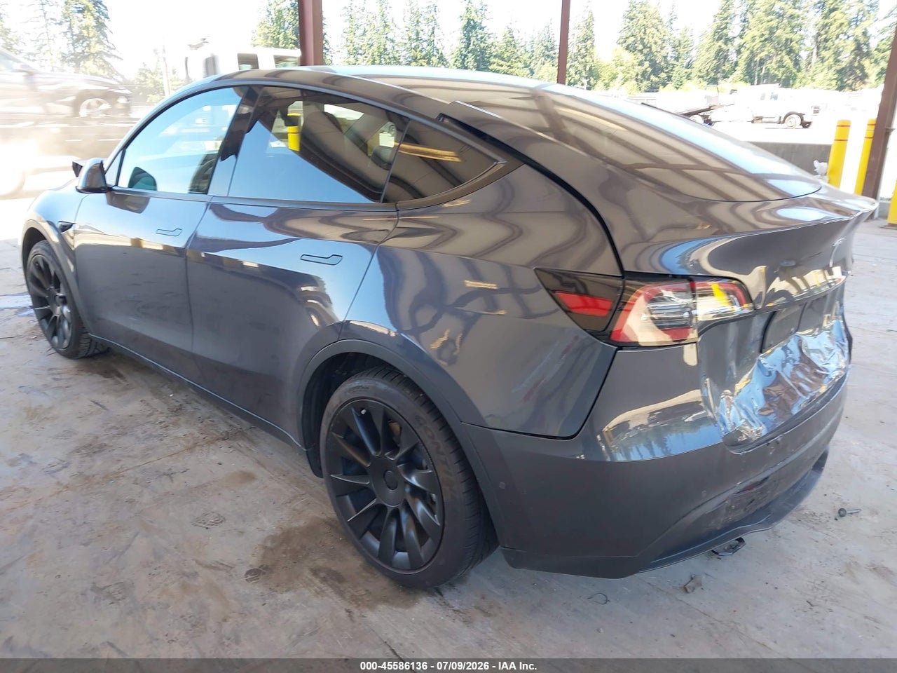 2021 TESLA MODEL Y LONG RANGE DUAL MOTOR ALL-WHEEL DRIVE · 3/9
