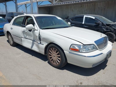 2004 LINCOLN TOWN CAR ULTIMATE