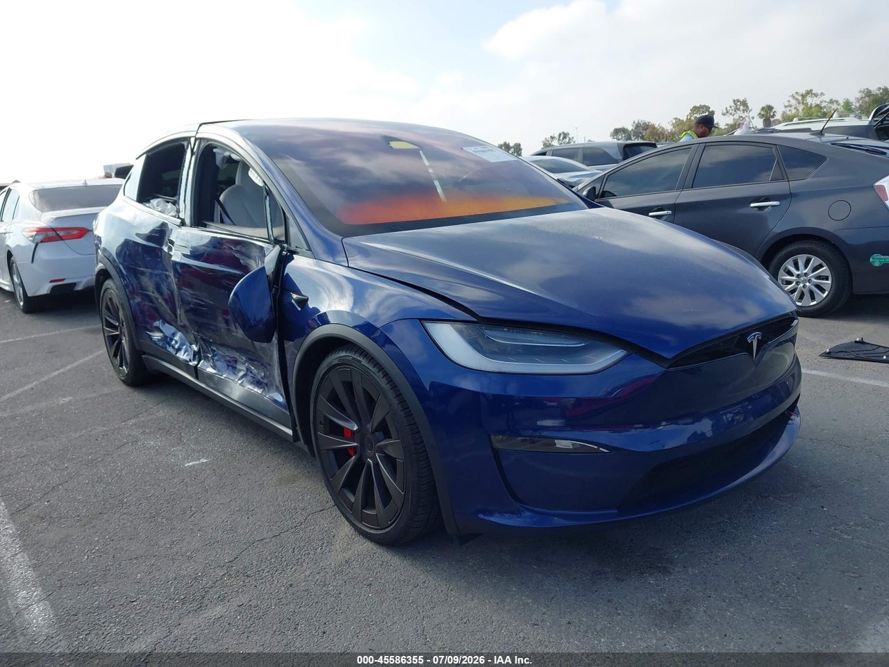 7SAXCBE69PF****** · 2023 TESLA MODEL X PLAID TRI MOTOR ALL-WHEEL DRIVE