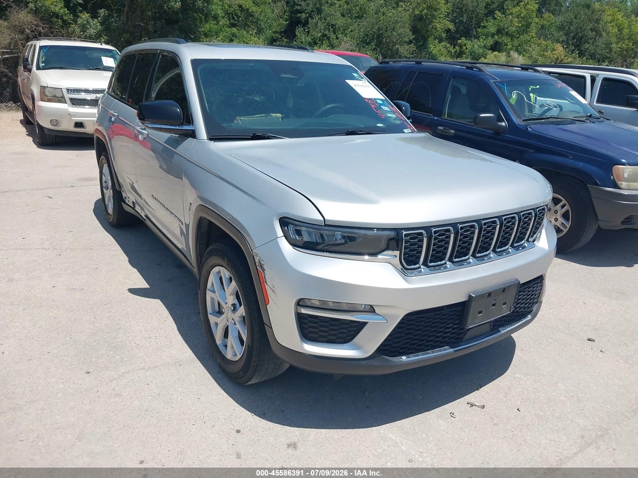 1C4RJGBG6PC****** · 2023 JEEP GRAND CHEROKEE LIMITED 4X2