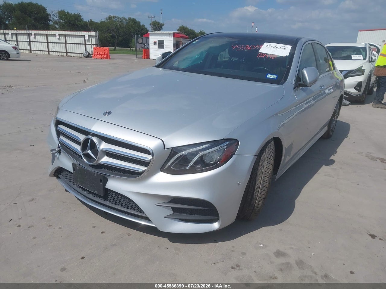 2019 MERCEDES-BENZ E 300   · 2/11