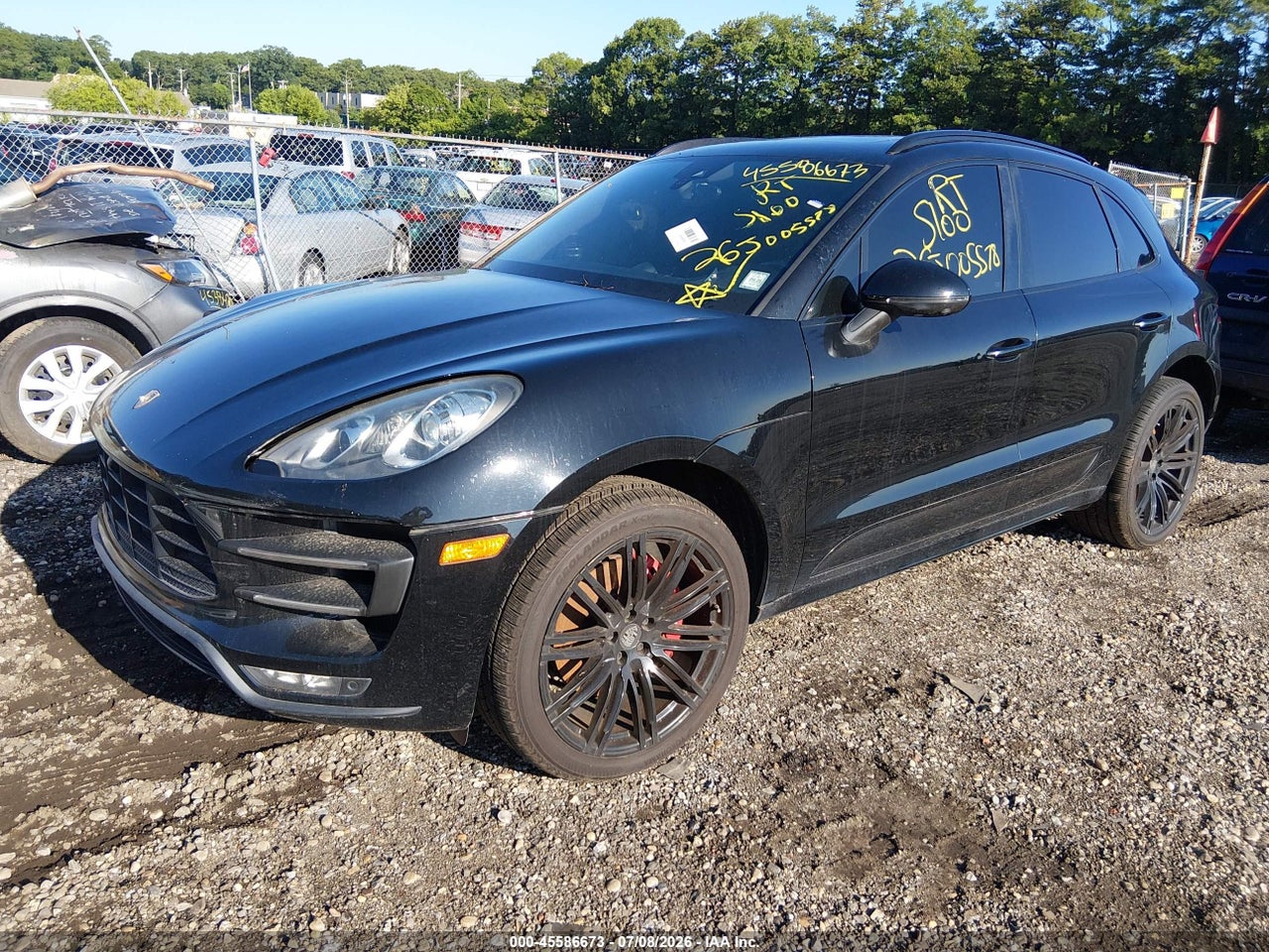 2017 PORSCHE MACAN TURBO · 2/10