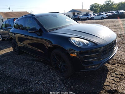 2017 PORSCHE MACAN TURBO