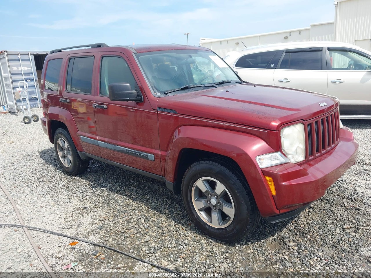 1J8GP28KX8W****** · 2008 JEEP LIBERTY SPORT