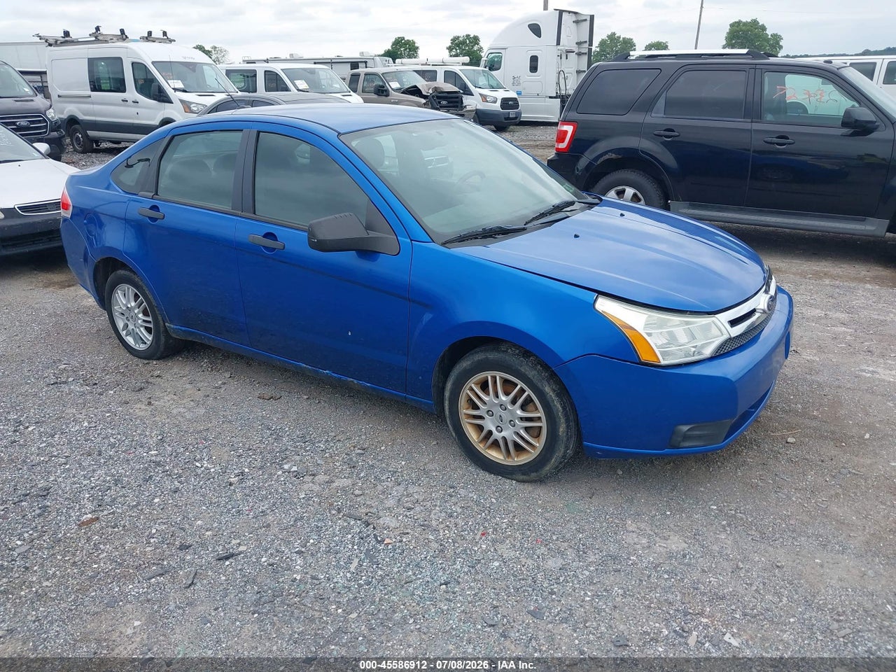 1FAHP3FN2BW****** · 2011 FORD FOCUS SE