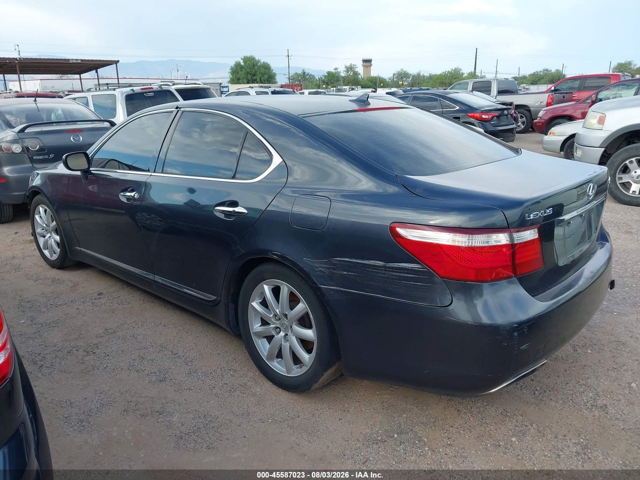 2008 LEXUS LS 460   · 3/11