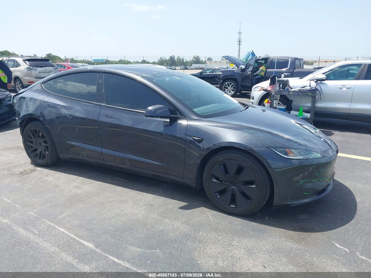 5YJ3E1EA8SF****** · 2025 TESLA MODEL 3 LONG RANGE REAR-WHEEL DRIVE/STANDARD REAR-WHEEL DRIVE