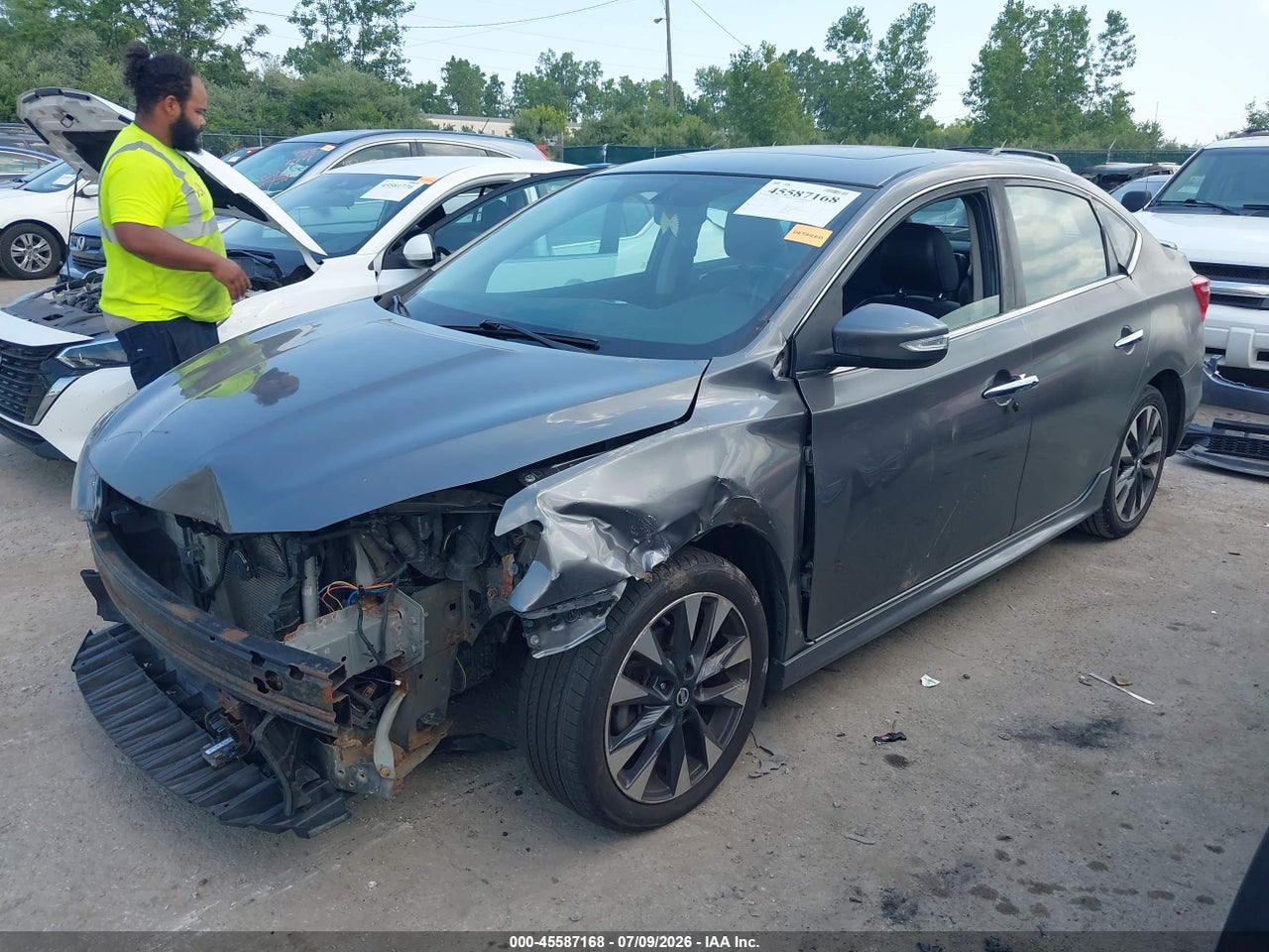 2017 NISSAN SENTRA SR · 2/11
