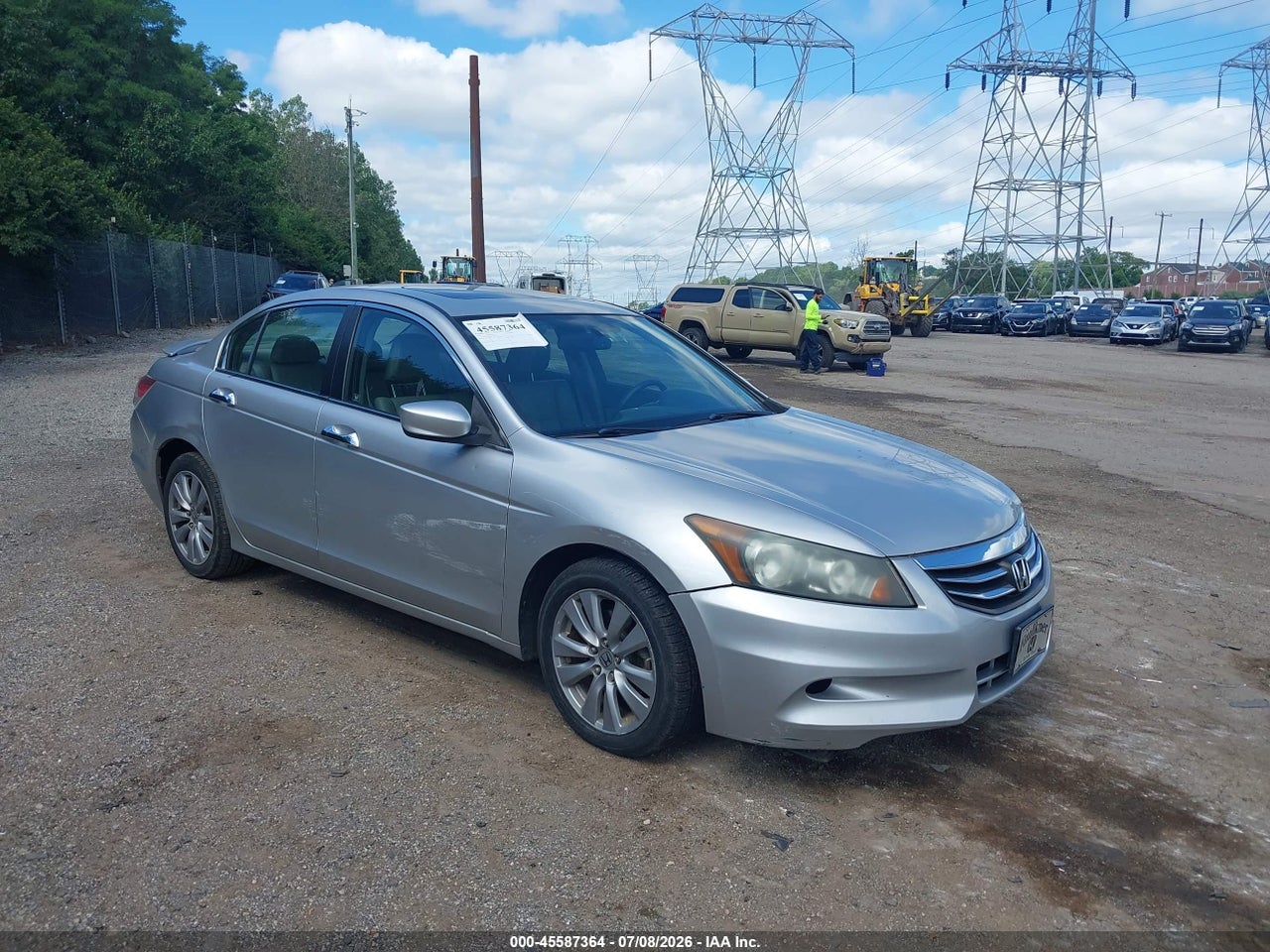 1HGCP3F88BA****** · 2011 HONDA ACCORD 3.5 EX-L