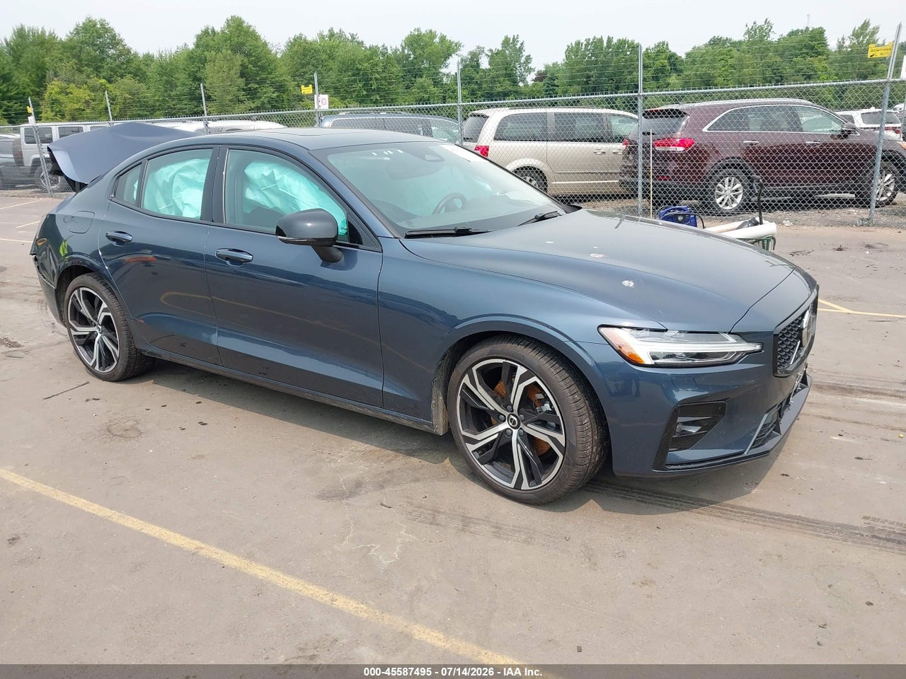 7JRL12FV0PG****** · 2023 VOLVO S60 B5 CORE DARK THEME
