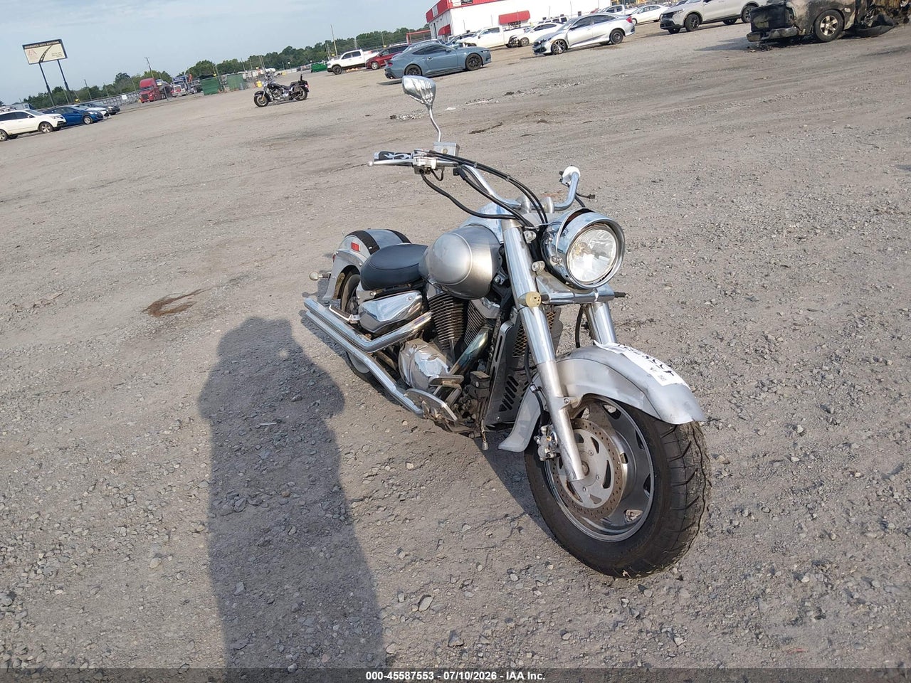 JS1VY52A062****** · 2006 SUZUKI C90