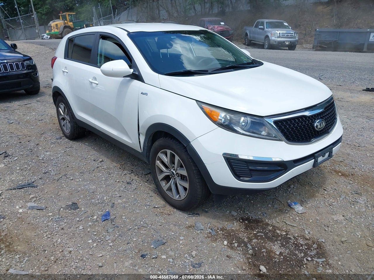 KNDPBCAC1G7****** · 2016 KIA SPORTAGE LX