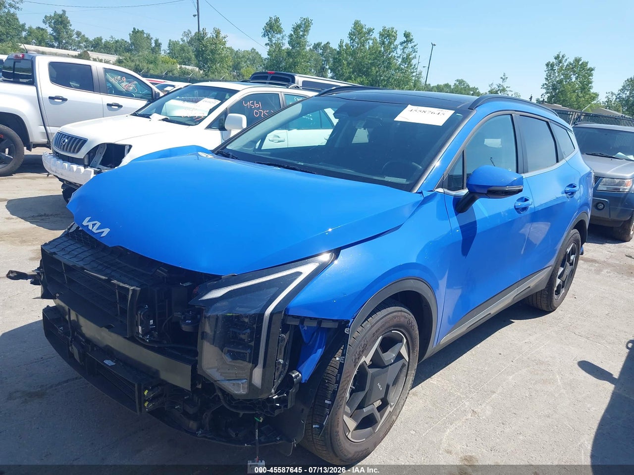 2026 KIA SPORTAGE EX · 2/11