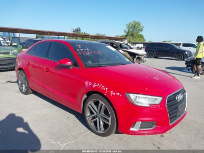 WAUAUGFF5H1****** · 2017 AUDI A3 PREMIUM