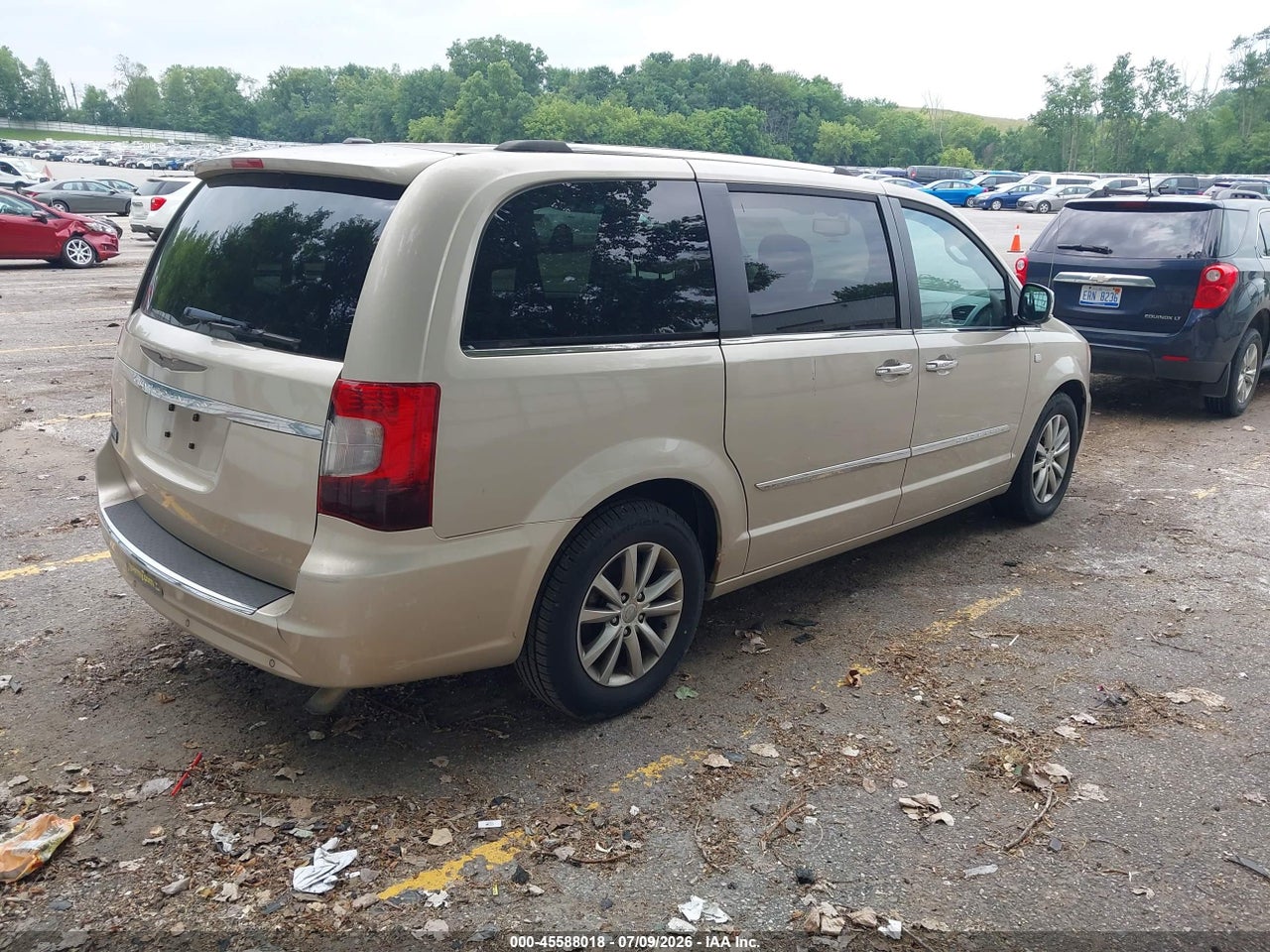 2014 CHRYSLER TOWN &amp; COUNTRY TOURING-L 30TH ANNIVERSARY · 4/11