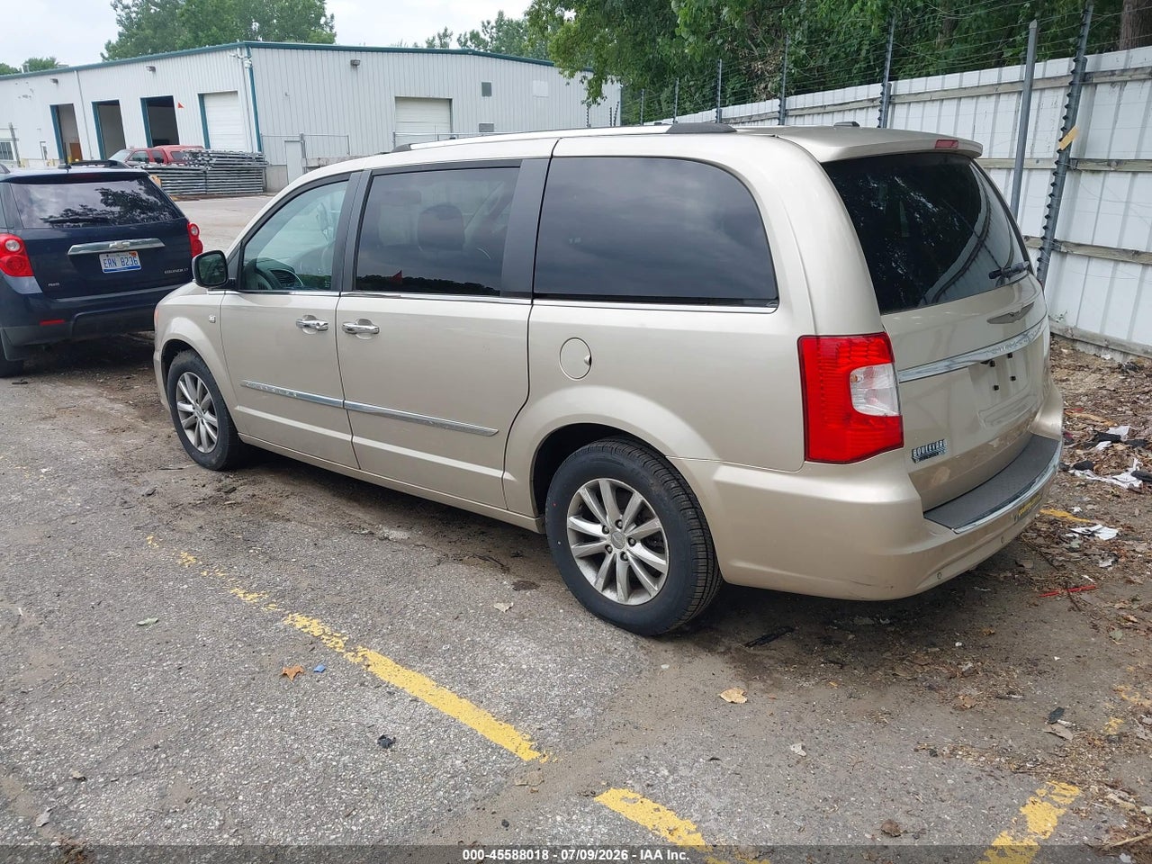 2014 CHRYSLER TOWN &amp; COUNTRY TOURING-L 30TH ANNIVERSARY · 3/11