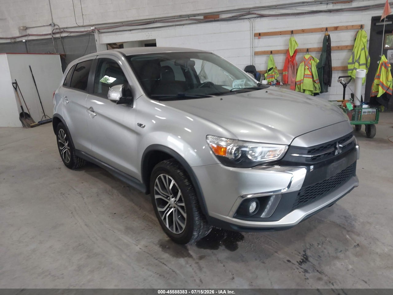JA4AR3AW4JU****** · 2018 MITSUBISHI OUTLANDER SPORT 2.4 SE
