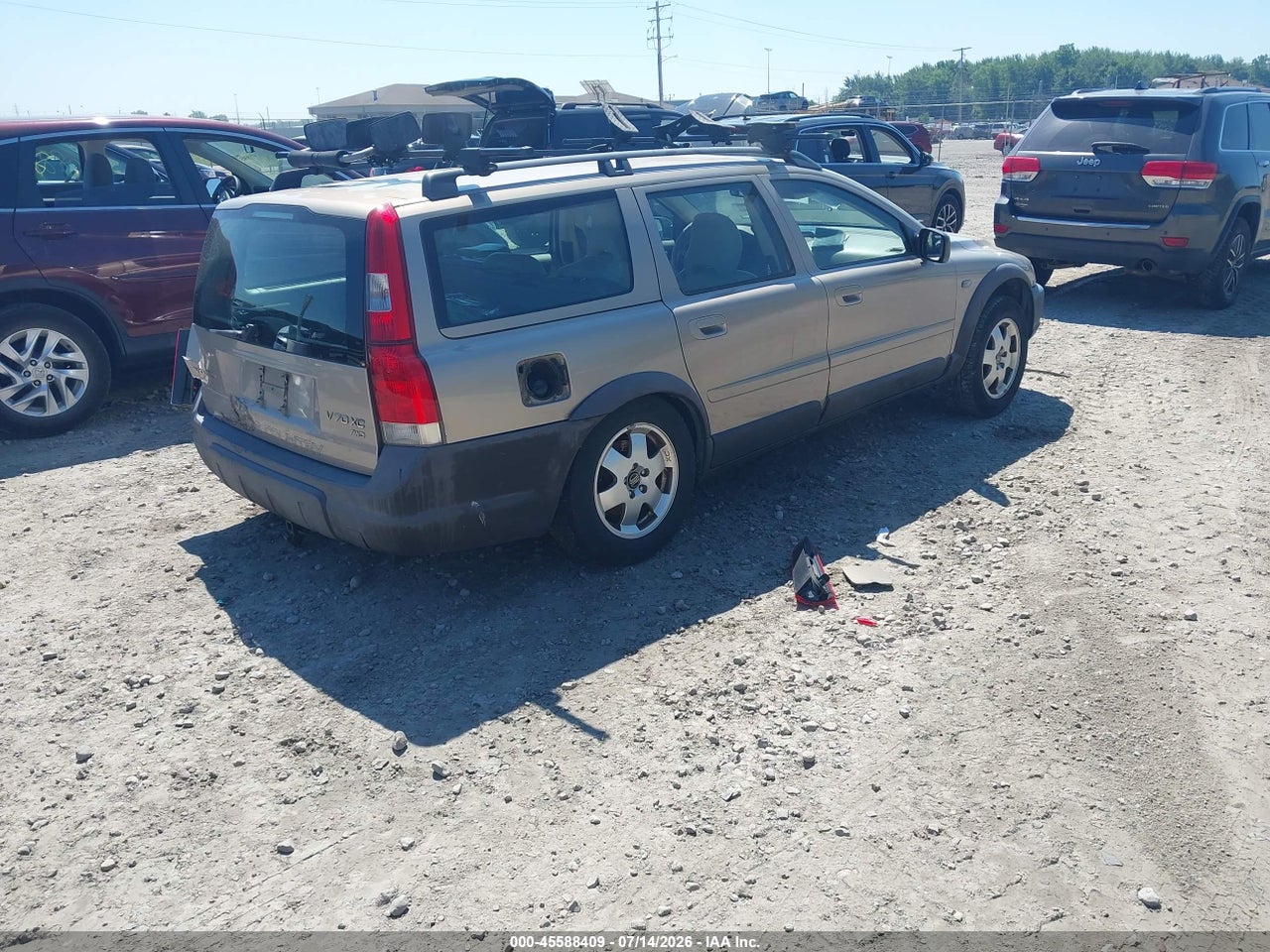 2002 VOLVO V70 XC · 4/11