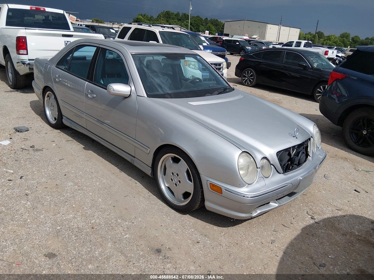 WDBJF74J0YB****** · 2000 MERCEDES-BENZ E 55 AMG